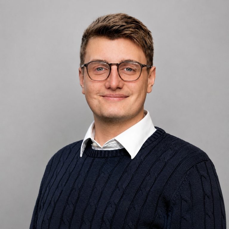 Adam Taylor Head Shot